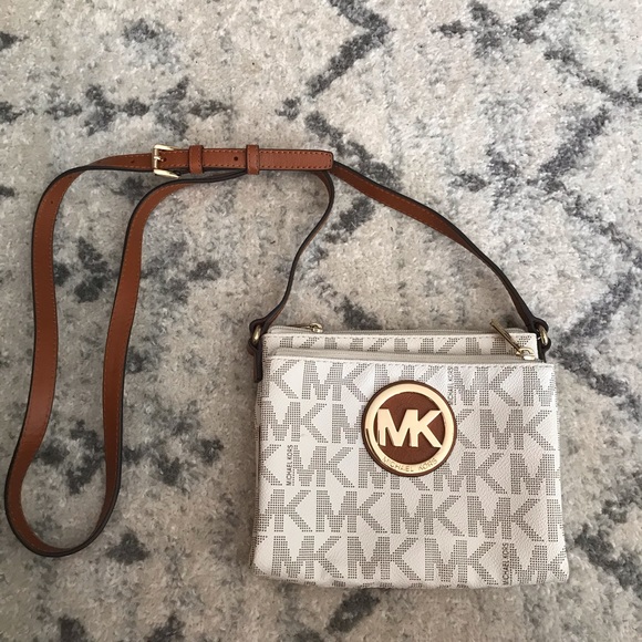 Michael Kors Cross Body Bag - Picture 1 of 5
